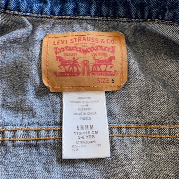 Levi’s - Picture 2 of 7